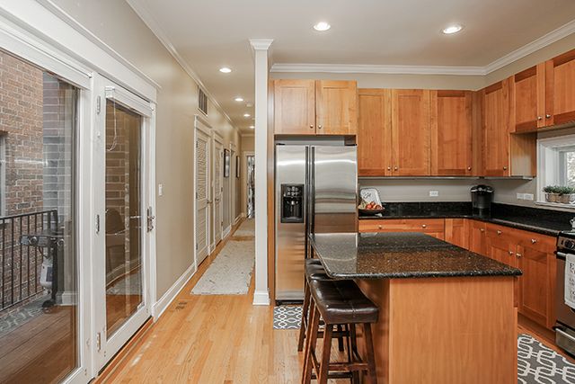 3836 N Janssen Avenue 2, Chicago, IL 60613