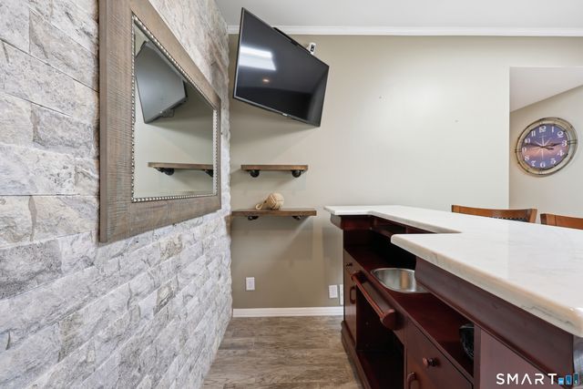 19 Cheney Lane, Newington, CT 06111