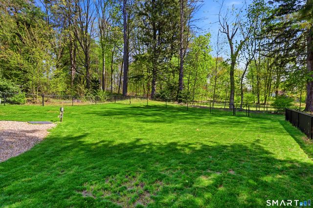 19 Cheney Lane, Newington, CT 06111