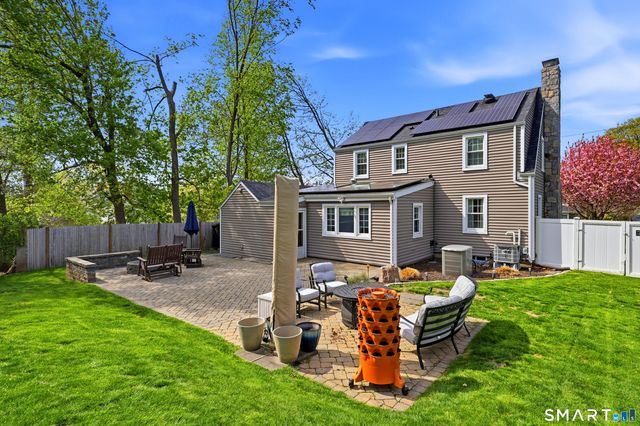 19 Cheney Lane, Newington, CT 06111