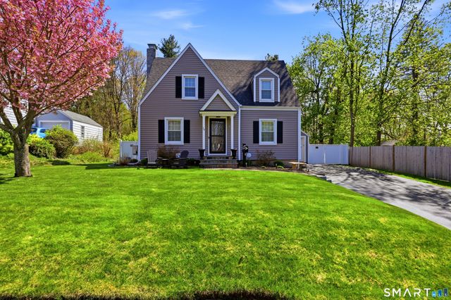 19 Cheney Lane, Newington, CT 06111