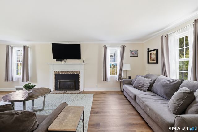 19 Cheney Lane, Newington, CT 06111