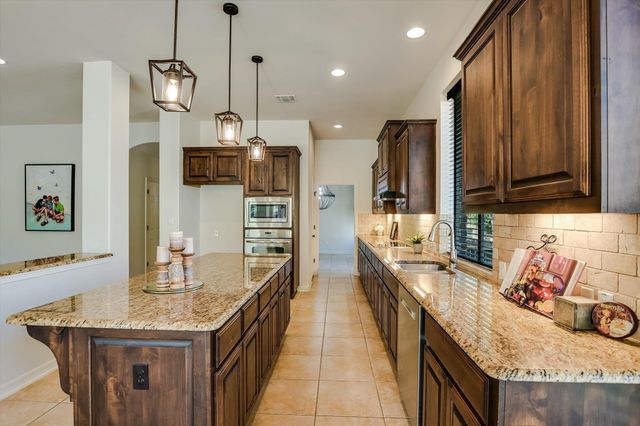 213 Mirafield LN, Austin, TX 78737