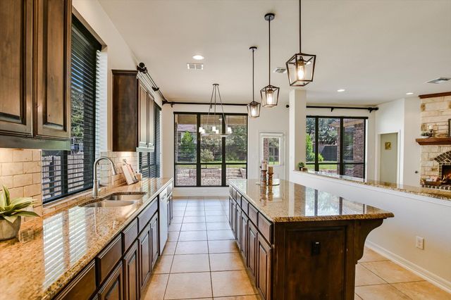 213 Mirafield LN, Austin, TX 78737