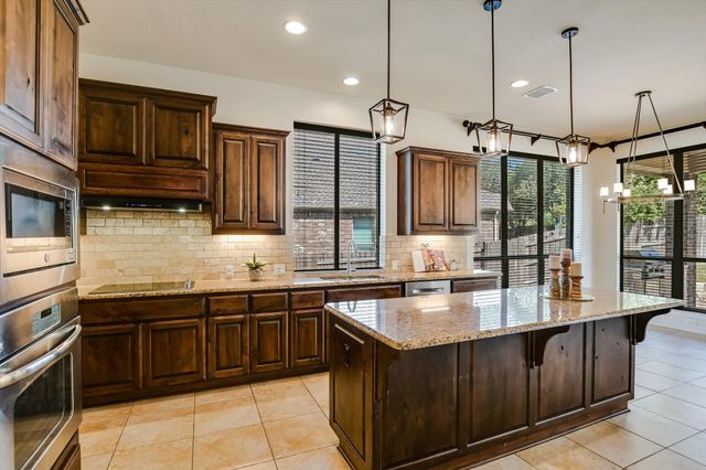 213 Mirafield LN, Austin, TX 78737