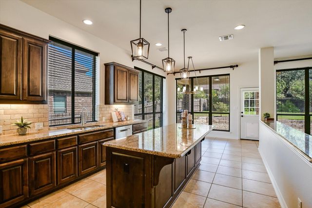 213 Mirafield LN, Austin, TX 78737