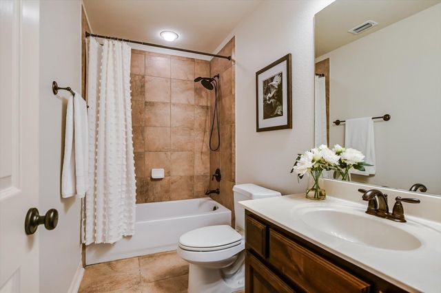 213 Mirafield LN, Austin, TX 78737