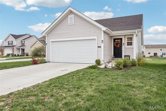 328 Crestfield Court, St Charles, MO 63301