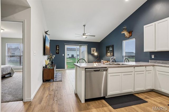 328 Crestfield Court, St Charles, MO 63301