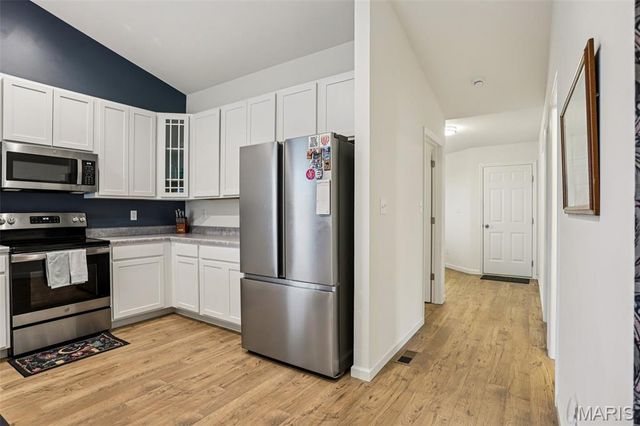 328 Crestfield Court, St Charles, MO 63301