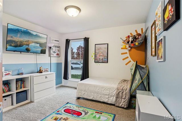 328 Crestfield Court, St Charles, MO 63301