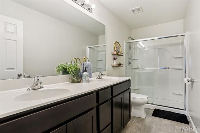 328 Crestfield Court, St Charles, MO 63301