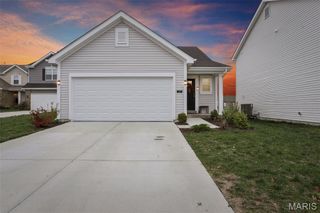 328 Crestfield Court, St Charles, MO 63301
