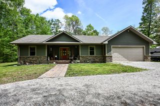 1113 Burns Hill Rd, Lobelville, TN 37097