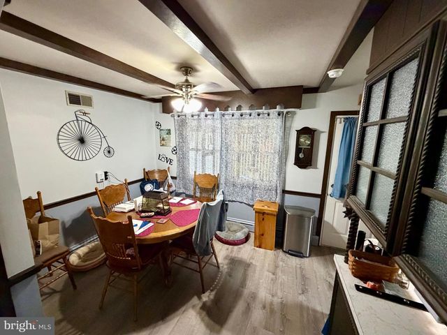 801 LOBELIA AVE, Reading, PA 19605