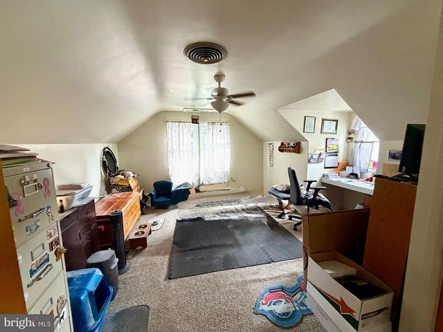 801 LOBELIA AVE, Reading, PA 19605