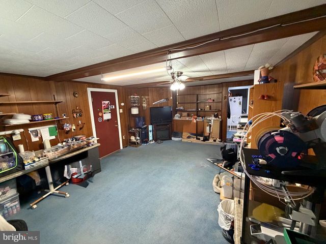 801 LOBELIA AVE, Reading, PA 19605