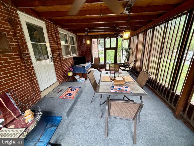 801 LOBELIA AVE, Reading, PA 19605