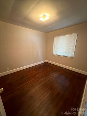 3526 Eastway Drive, Charlotte, NC 28205