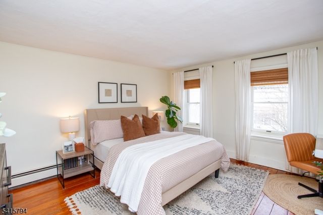 53 Buttonwood St, Lambertville City, NJ 08530