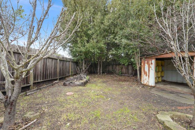 7482 Birkdale Dr, Newark, CA 94560