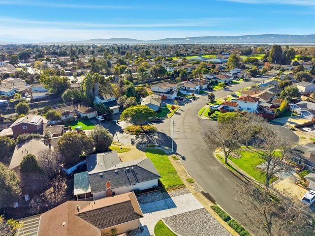 7482 Birkdale Dr, Newark, CA 94560