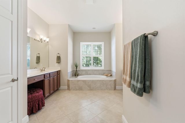 2553 NW CRYSTAL LAKE Drive NW, Jensen Beach, FL 34957