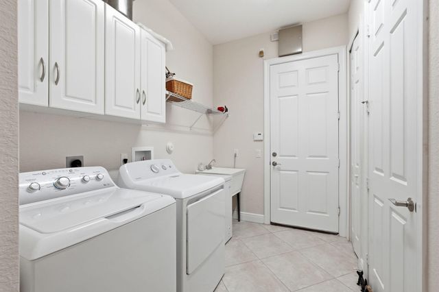 2553 NW CRYSTAL LAKE Drive NW, Jensen Beach, FL 34957