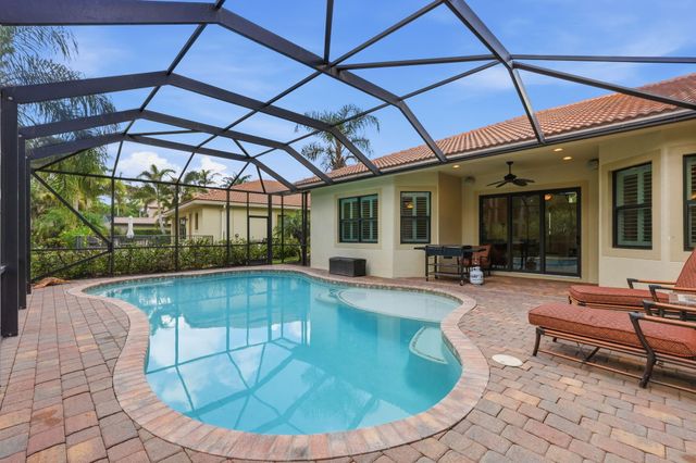 2553 NW CRYSTAL LAKE Drive NW, Jensen Beach, FL 34957