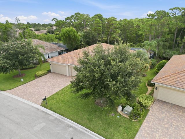 2553 NW CRYSTAL LAKE Drive NW, Jensen Beach, FL 34957