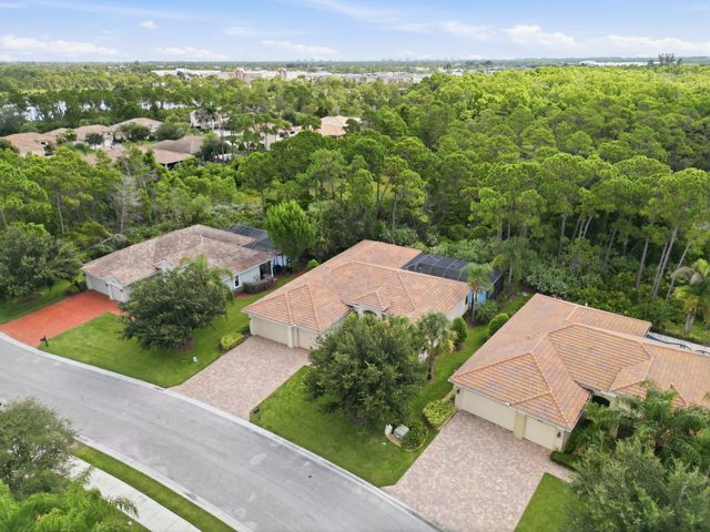 2553 NW CRYSTAL LAKE Drive NW, Jensen Beach, FL 34957