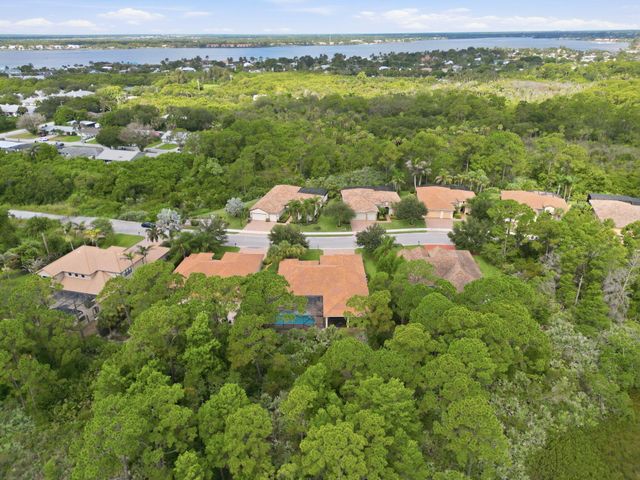 2553 NW CRYSTAL LAKE Drive NW, Jensen Beach, FL 34957