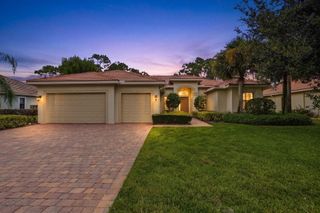 2553 NW CRYSTAL LAKE Drive NW, Jensen Beach, FL 34957
