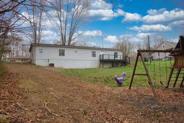 3079 Trace Creek Rd, White Bluff, TN 37187