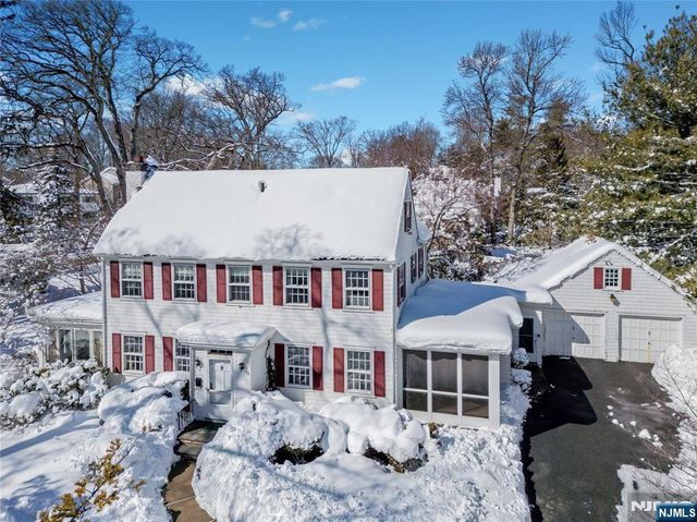 76 Forest Road, Tenafly, NJ 07670