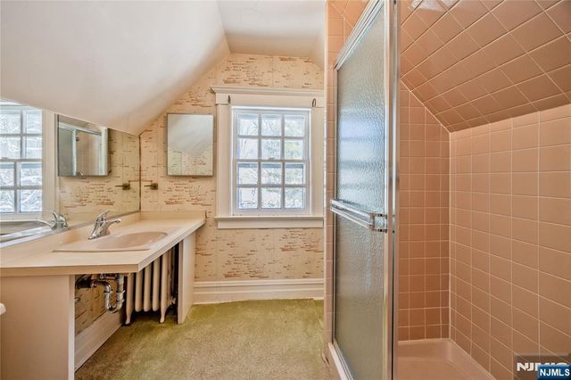 76 Forest Road, Tenafly, NJ 07670