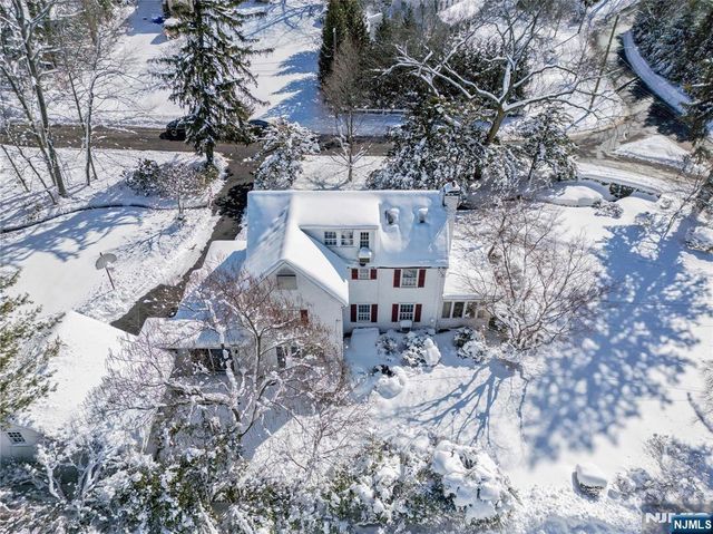 76 Forest Road, Tenafly, NJ 07670