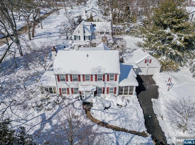 76 Forest Road, Tenafly, NJ 07670