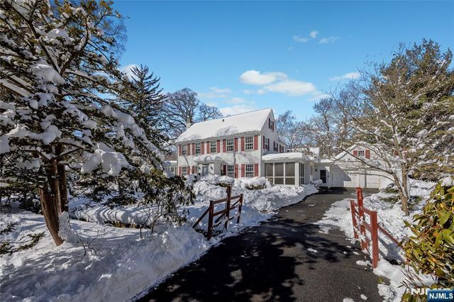 76 Forest Road, Tenafly, NJ 07670