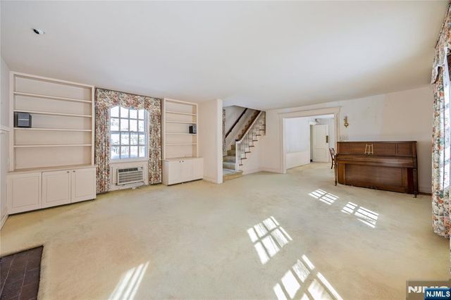 76 Forest Road, Tenafly, NJ 07670