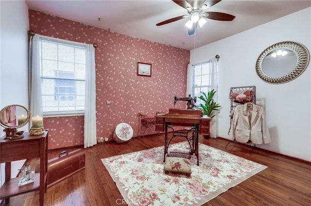 10441 W Zamora, Los Angeles, CA 90002