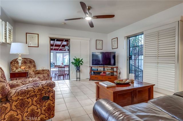 10441 W Zamora, Los Angeles, CA 90002