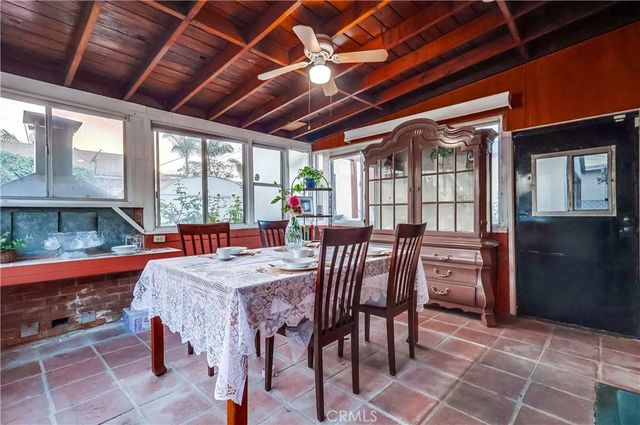 10441 W Zamora, Los Angeles, CA 90002