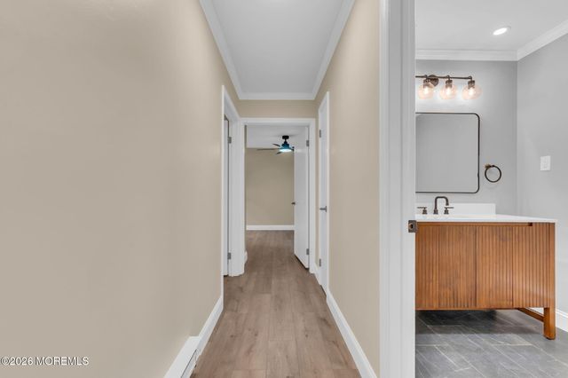 39 Meadow Green Circle D, Manalapan, NJ 07726