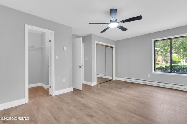 39 Meadow Green Circle D, Manalapan, NJ 07726