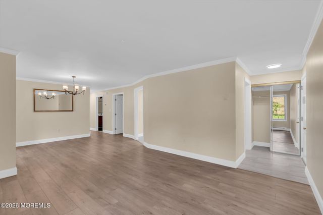 39 Meadow Green Circle D, Manalapan, NJ 07726