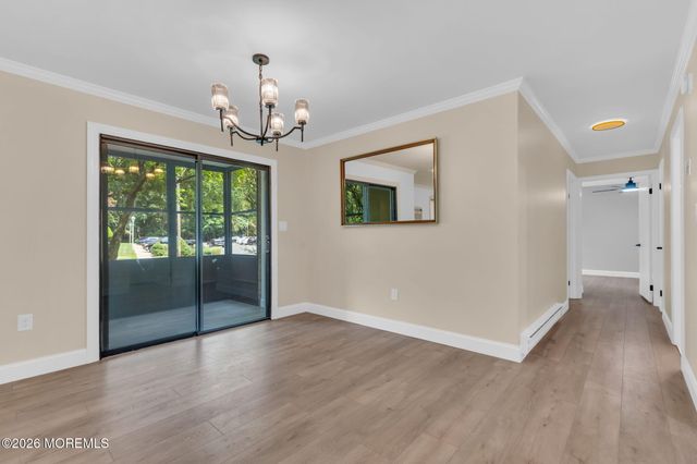 39 Meadow Green Circle D, Manalapan, NJ 07726
