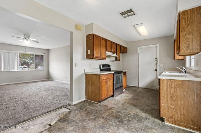 8049 LAMB Court, Jacksonville, FL 32244