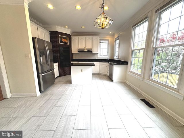 125 MISSION DR, Gaithersburg, MD 20878