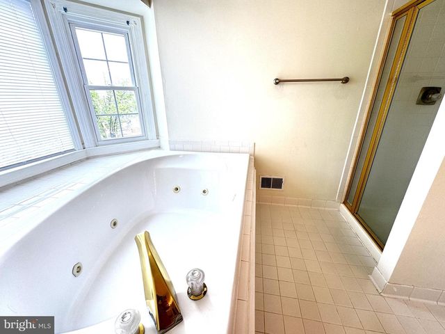 125 MISSION DR, Gaithersburg, MD 20878
